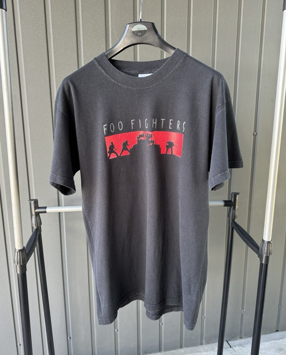 【希少！©あり】FOO FIGHTERS 「ONE BY ONE」ツアーTシャツ 希少！©あり】FOO FIGHTERS 「ONE BY ONE」ツアーTシャツ - メルカリ