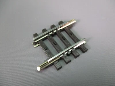 LQ023 MARKLIN 2235 Ho 1/87 1 Rail courbe sans ballast R 424,6 37,5° K Code 83 - Photo 1/2