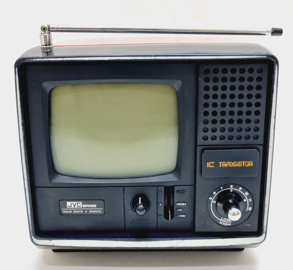 VINTAGE JVC NIVICO 3030CQ TV BLCAK AND RED EDITION - FOR VINTAGE JVC NIVICO 3030CQ TV BLCAK AND RED EDITION - FOR