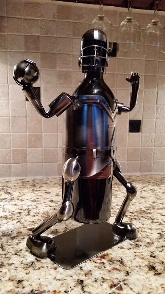 Portabotellas de vino de mariscal de campo de fútbol hecho a mano carrito de metal coleccionable Foto 4 de 4