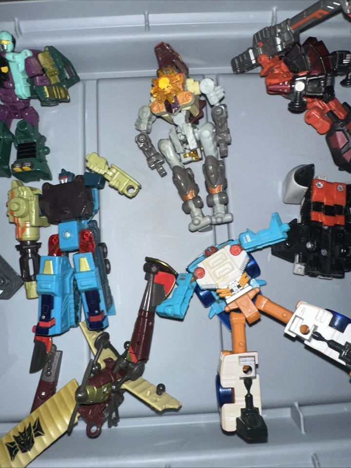 Lote de 11 figuras coleccionables Transformers Generations Foto 2 de 3