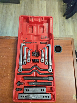 Snap On 26pc Gear Puller Set CJ2002 USED