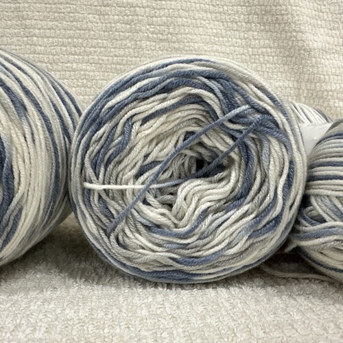 (3) Premier Yarns Isaac Mizrahi WOLF IM2020-03 Worsted Yarn Blue Grey White 3ply - Picture 9 of 11