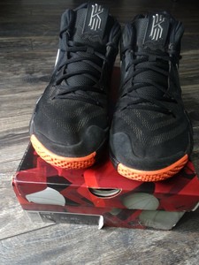 kyrie 4 box