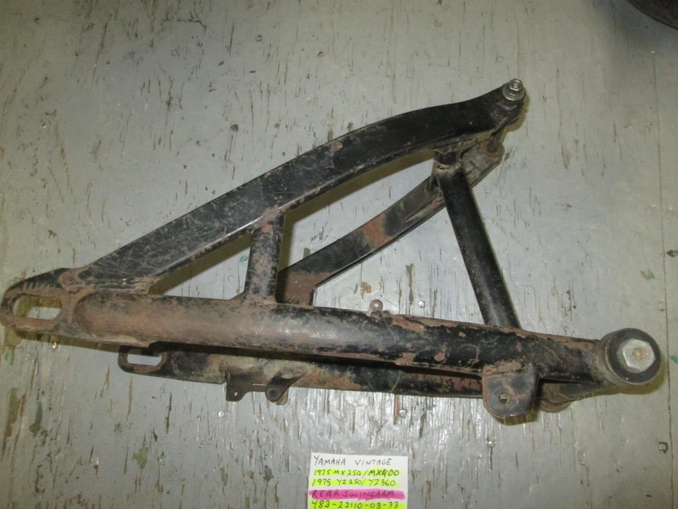 VINTAGE Yamaha 1975 YZ250 / YZ360 / MX250 / MX400 REAR SWINGARM 483-22110-03-33 - Image 3 of 4