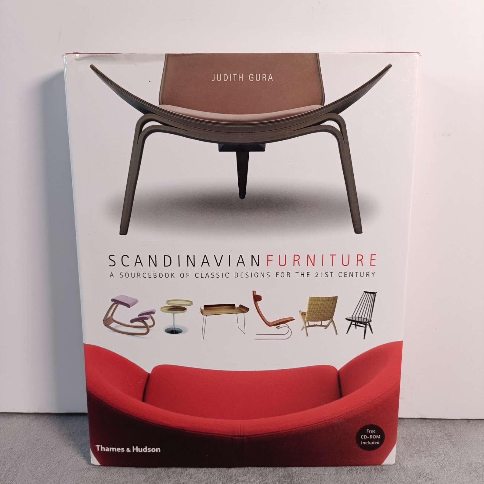 Scandinavian Furniture: A Sourcebook of Classic Design Judith Gura Hardback CD #