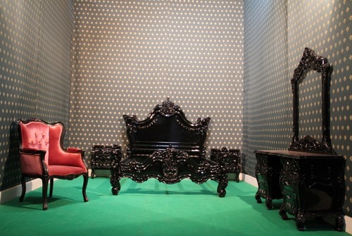 UK King5' Gothic Black designer Baroque French style mahogany Bed - Picture 7 of 9