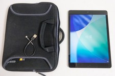 Apple iPad 9th Generation A2602 Silver 64GB Wifi  Accessories CLEAN  TESTED