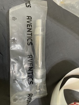 Aventics 0822032202 Pneumatic Cylinder   Double Acting   Max 10 Bar