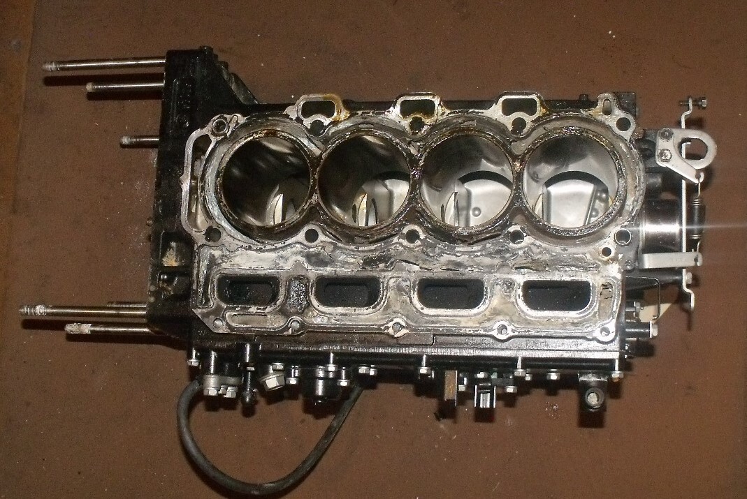 Mercury 115 HP 4 Stroke Cylinder Block PN 881422T05 Fits 2002-2006+