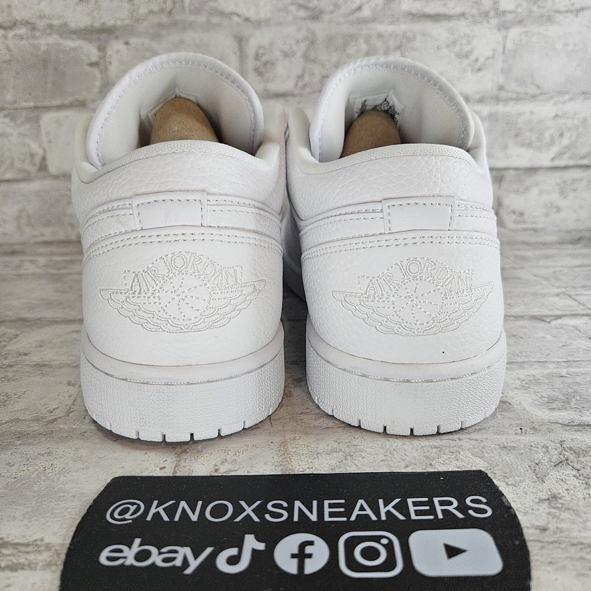 シューズ(男性用) Nike Air Jordan 1 Low Triple White 2020 s-l1200.jpg