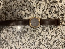 nixon watch- The Time Teller