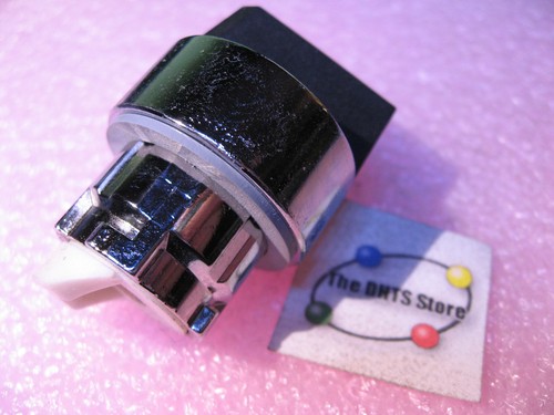 Lovato 8LM2TS133 Panel Selector Actor 2 Stay and Momentary Black - NOS Menge 1 - Bild 2 von 3