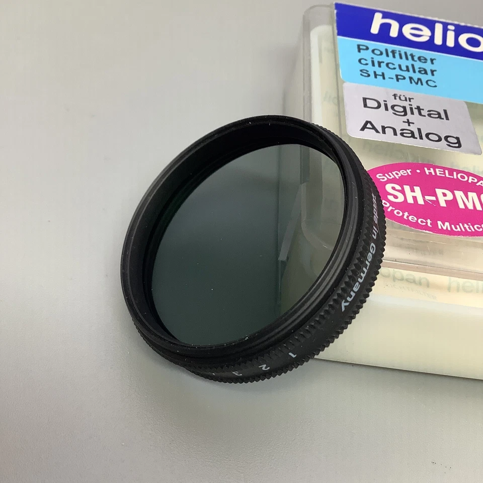 Heliopan ES 37mm Circular Polarizer 2.5x SH-PMC Filter - Image 4 of 4