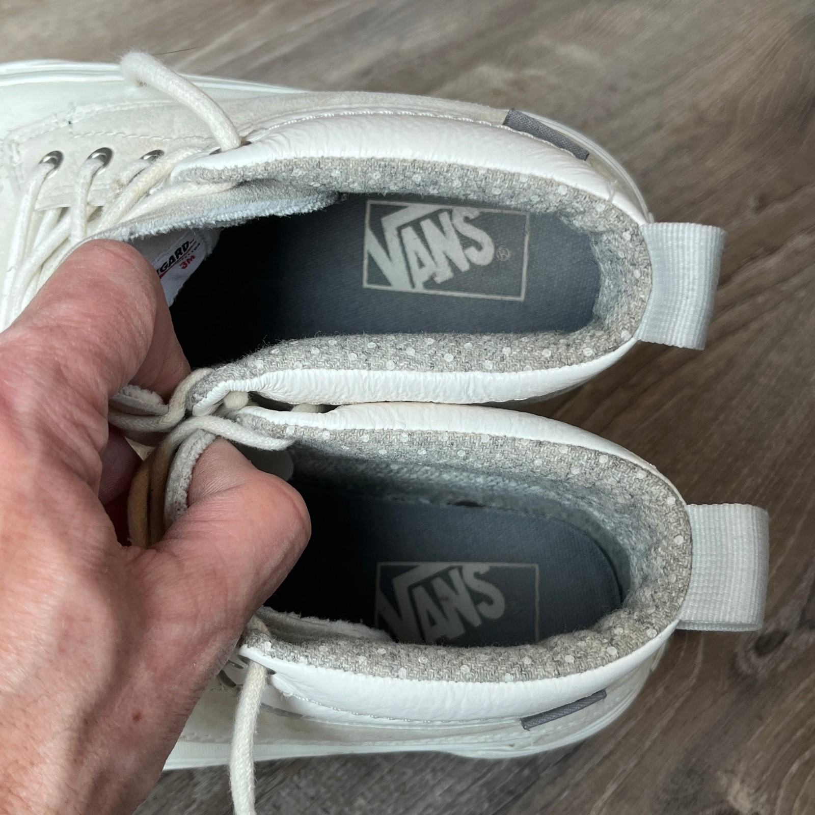 Vans Sk8-Hi Del Pato MTE Duck Boot White Sneakers Womens 8 UK 5.5 EU 38.5 thumbnail 8