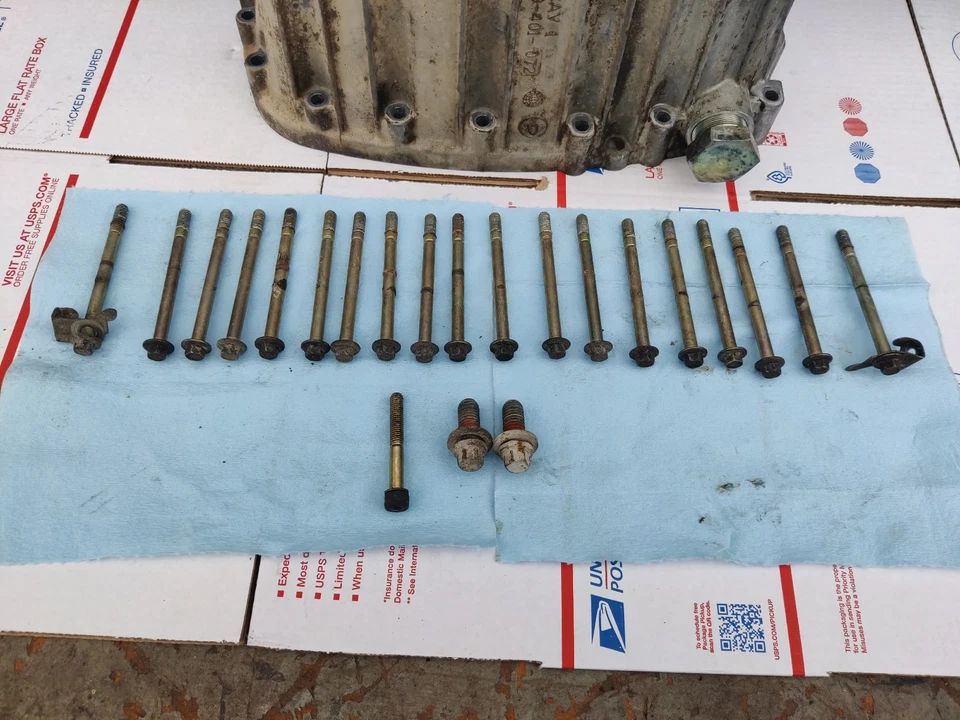 Ford ZF6 S6-650 6 Speed Manual Transmission Rear Tailshaft Housing W/Bolts OEM - Image 2 of 4