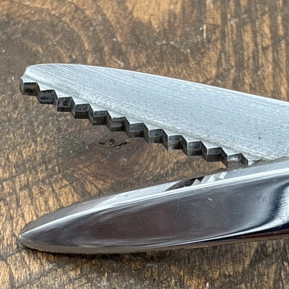 Vintage WISS CC7 Pinking Shears Zig Zag Scissors 7.5" Chrome USA - Image 4 of 4