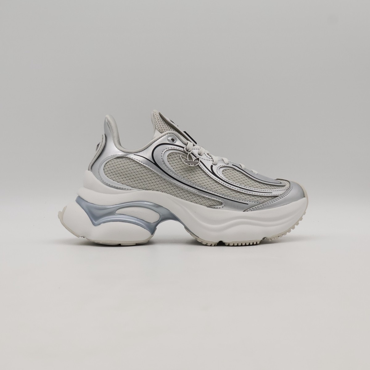 KI0557 adidas Originals Ozvenuz Silver Metallic Grey One Crystal