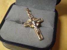 14K Yellow Gold Ladies Men's Crucifix Cross Pendant 1.2 Grams