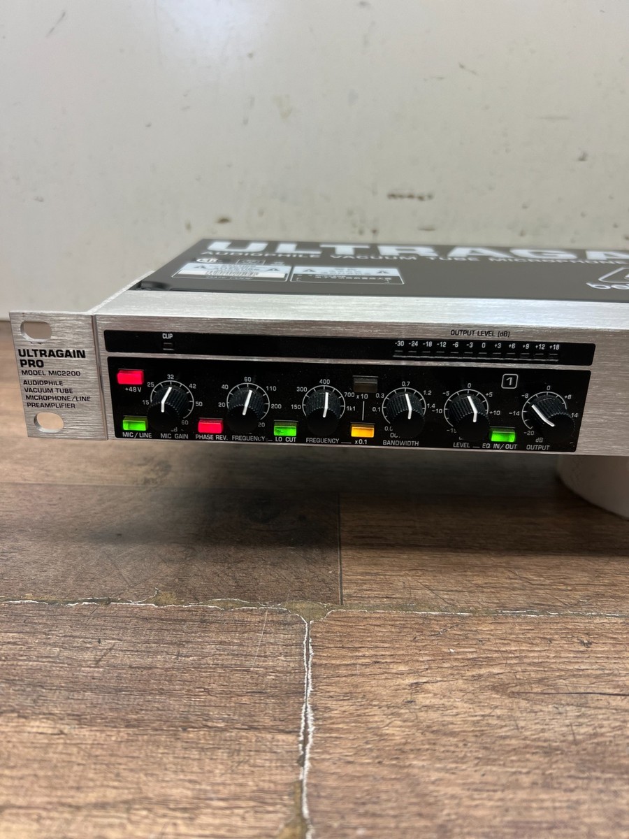 Behringer Ultragain Pro Model MIC2200 Audiophile Vacuum Tube