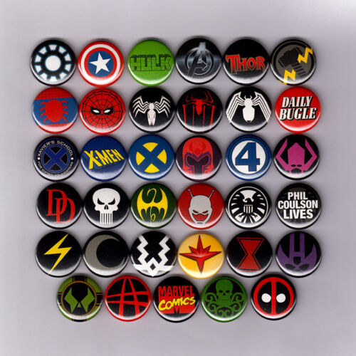 MARVEL COMICS LOGOS 1" PINS / BUTTONS (avengers spiderman xmen iron man deadpool - Afbeelding 1 van 4