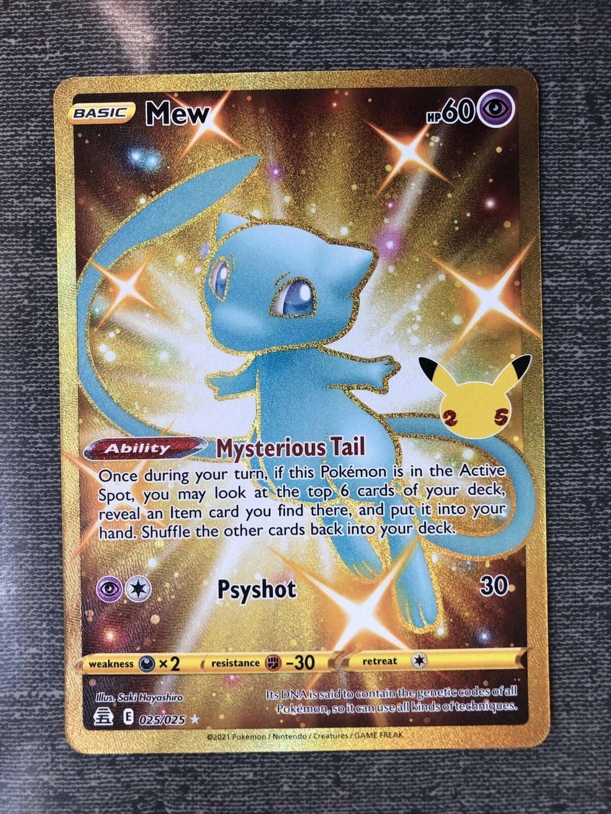 Mew Dourado Foil Celebrações Pokémon Carta Português 25/25 em Promoção na  Americanas