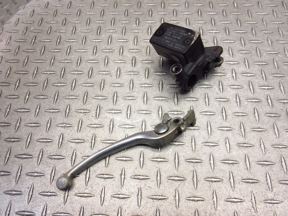 2003 03-04 Suzuki SV650 SV650S SK3 Right Handlebar Front Brake Master Cylinder - Image 2 of 4