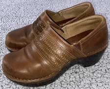 Ariat Womens Brown Leather Slip-On Clogs With Cutout Design 7.5 B