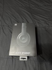 Beats Studio3 Wireless Over-Ear Bluetooth Headphones Cracked Hinge