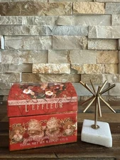 ✨VINTAGE L'EFFLEUR COTY FIVE PERFUMED SOAPS TREASURE CHEST BY CYNTHIA HART NOS✨