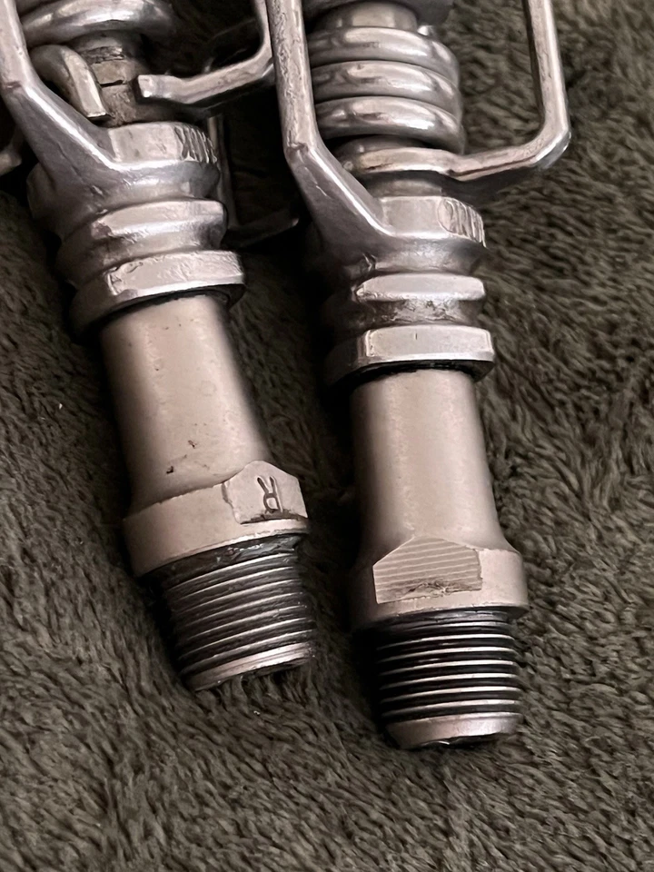 Batedores de ovos vintage Crankbrothers sem clipe - Imagem 4 de 4