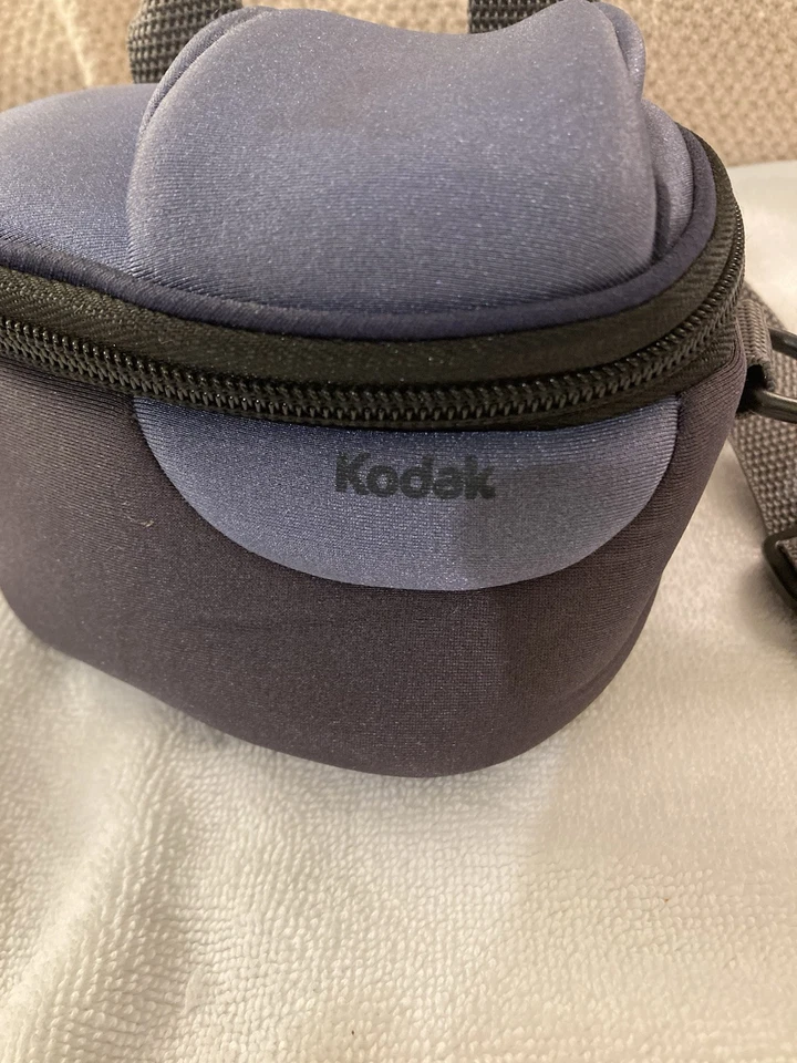 Kodak Soft Small Blue & Gray Camera Case with Strap & Inside Zip Pouch *READ - Image 2 of 4