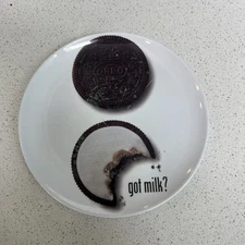 1999 Got Milk? Nabisco Oreo Cookie 8.25" Plate by At Home International