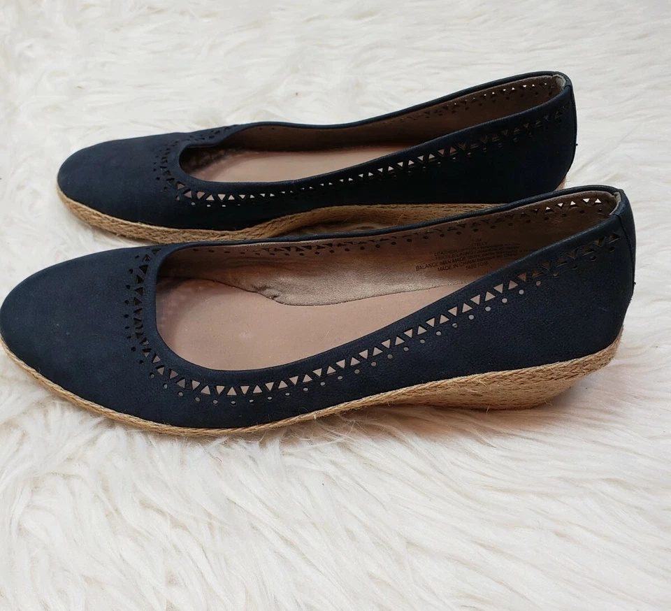 Easy Spirit Derely Women's Size 11 Wedge Pumps Espadrilles Leather Black Leather - Image 3 of 4