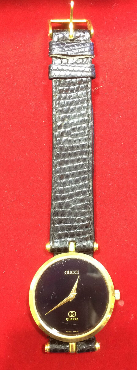 Vintage Gucci Ladies Quartz Watch Genuine Black Leather Band Vintage Gucci Ladies Quartz Watch Genuine Black Leather Band