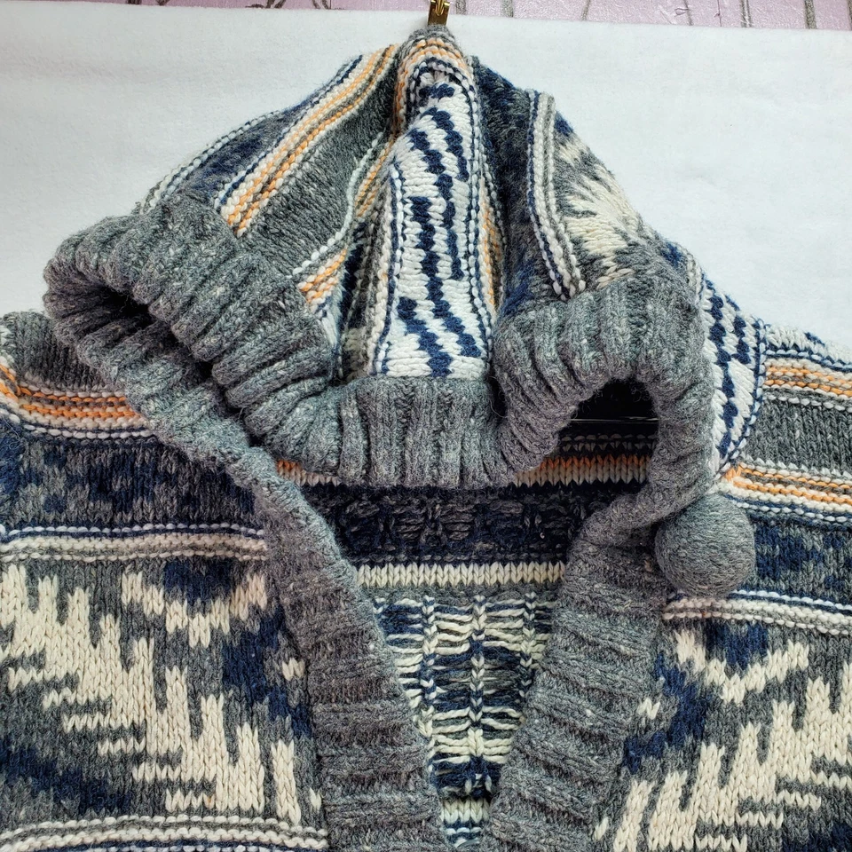 Kenji Sweater Women's Medium Multicolor Gray Aztek Knit Short Sleeve Hooded - Image 2 of 4