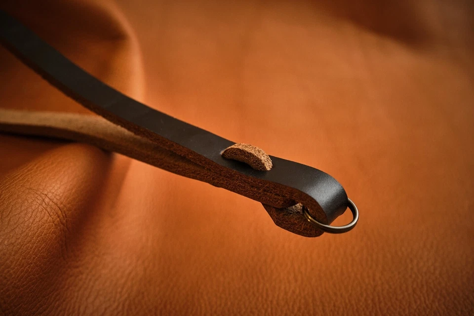 CK Mike handcrafted Horween Chromexel slim quick-release camera wrist strap - Image 3 of 4