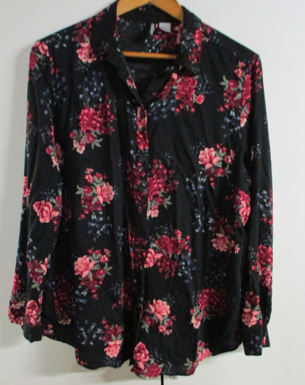 Black & Red Floral Button Front Long Sleeve Blouse - Size 12
