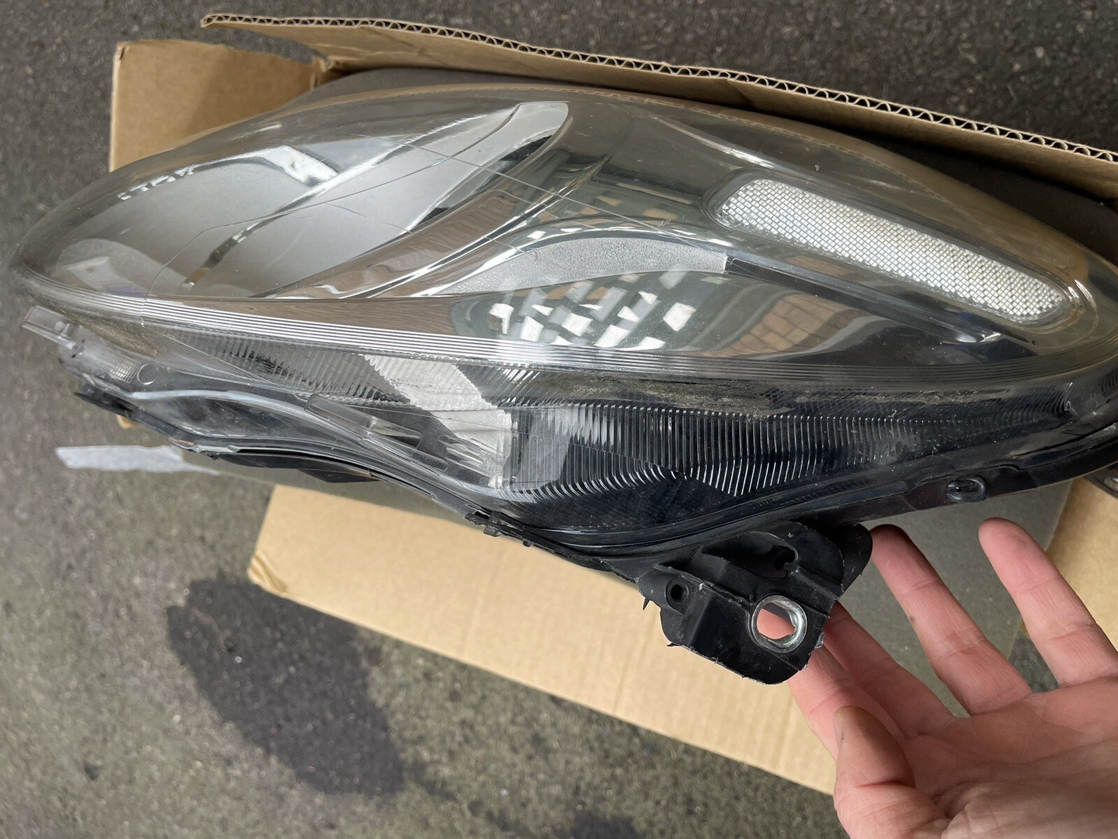 2016 Fiat 500l Trekking Mk1 Passenger Side Left Headlight 47530748  