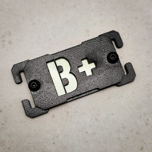 Grupo sanguíneo cuatro tipos táctico marca luminosa herramientas exteriores accesorios de plástico - Imagen 9 de 20