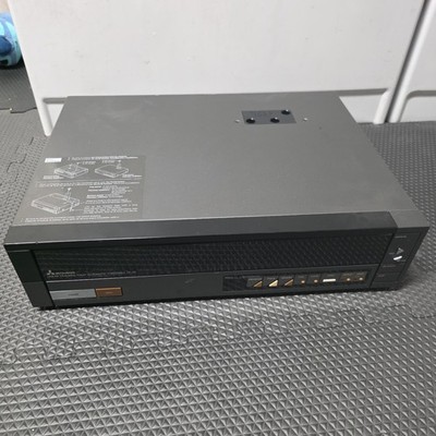 Mitsubishi LT-70 Fully Automatic Linear Tracking Turntable  - UNTESTED