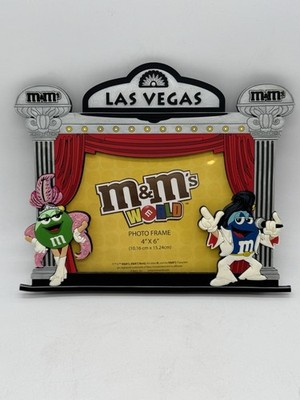 NEW M&M s World Las Vegas Elvis Showgirl 4x6 Photo Frame Souvenir RARE