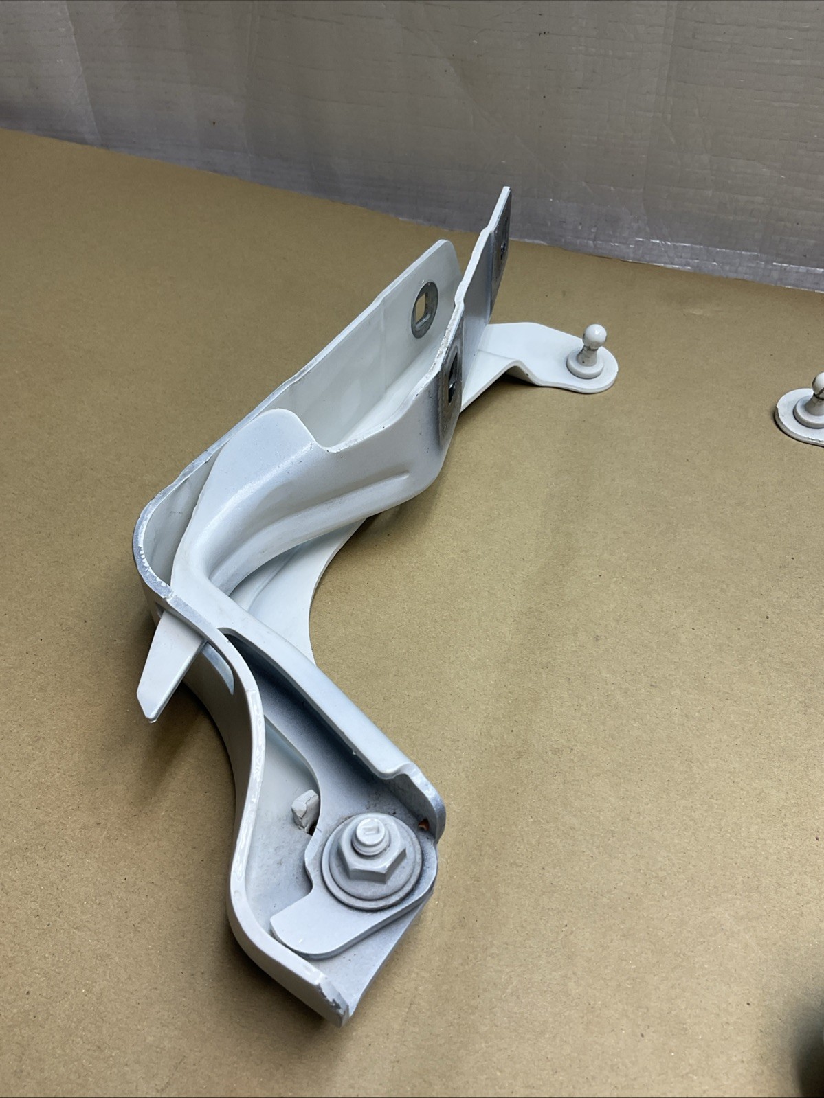 14-24 Maserati Ghibli Left & Right Hood Hinges Support Bracket Pair White OEM
