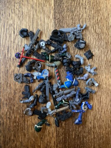 Warhammer Space Marines Assorted Spares Junk Conversion Parts Guns Bits Box 35d - Picture 1 of 1