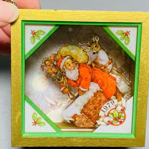 Hallmark 1979 Ornament Tree-Trimmer Collection Santa Christmas Eve Surprise - Picture 5 of 11