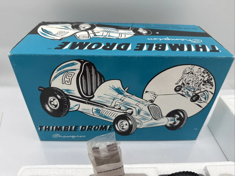 Thimble Drome Champion Nylint 33 Never Used. Open Box. Certificate 3421/5000 - Image 4 of 4