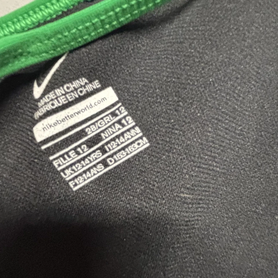 Traje de baño Nike verde de una pieza para niñas 12 28 jóvenes espalda deportiva con tiras Foto 3 de 4