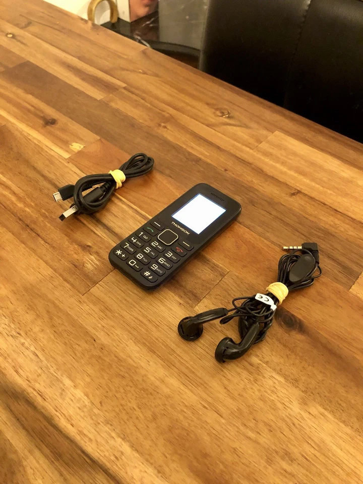 Téléphone Portable Thomson TLINK 11 Compact- Dual Sim-Écouteurs-Chargeur-Vintage - Photo 2/4