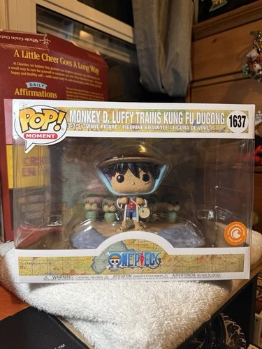 Funko Pop! Moments: One Piece - Monkey D. Luffy Trains Kung Fu Dugong