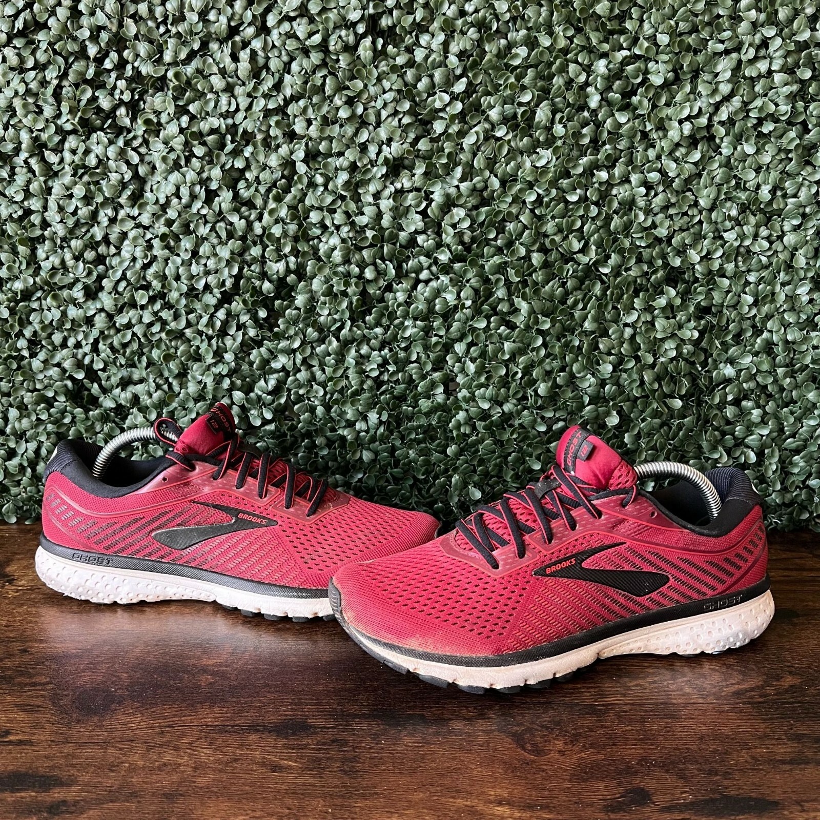 Brooks Ghost 12 Red Men Size 9.5 